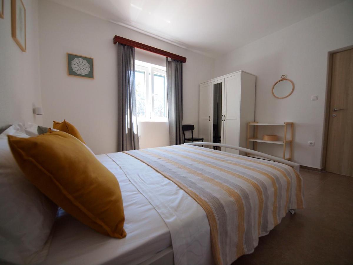 Appartement Three-room Near The Beach-zen Brna
